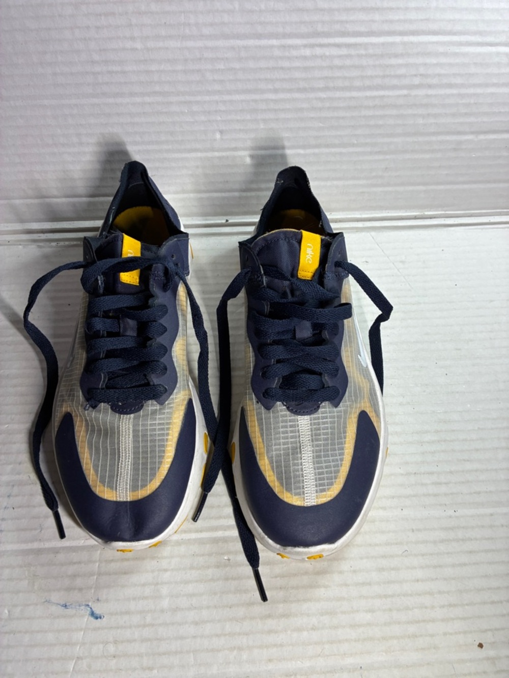 Nike Sneakers - Navy and Yellow USED SKU BQ4235-400